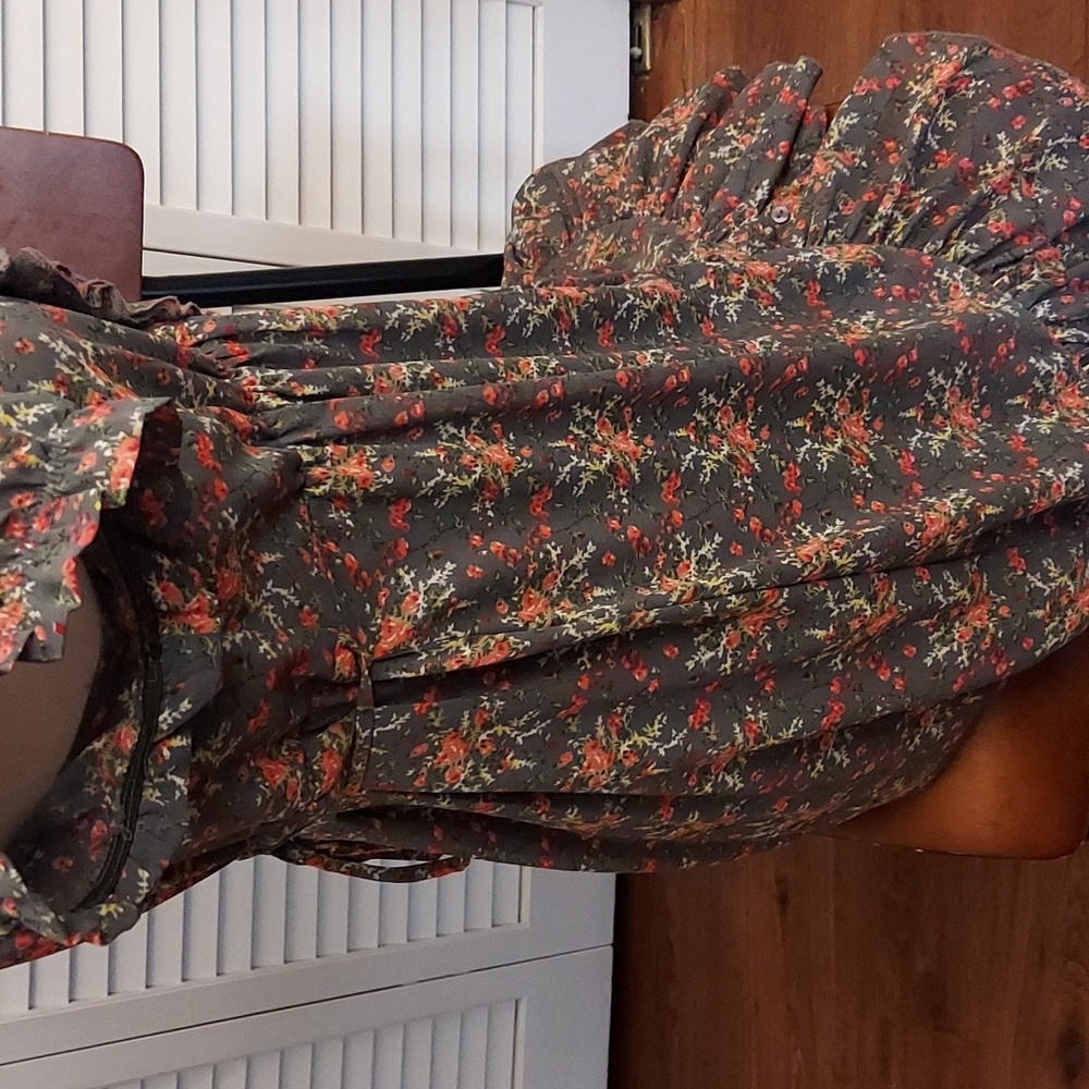 Floral Ruffle Dress - Picture 6 of 7
